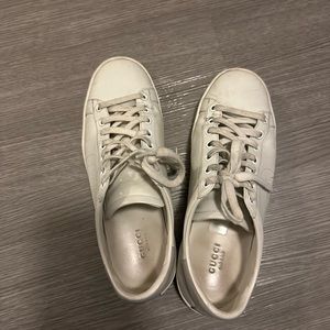 Preloved Gucci Women’s sneakers